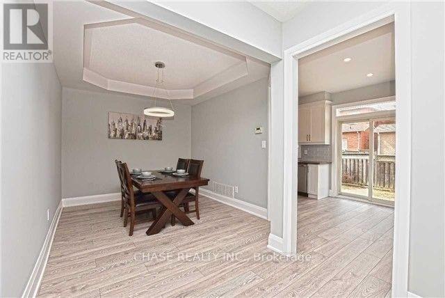 3811 Tacc Drive, Mississauga, Ontario  L5M 6X3 - Photo 13 - W12591544