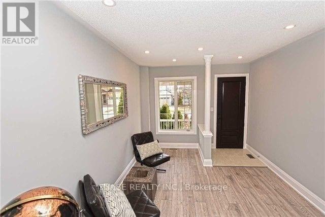 3811 Tacc Drive, Mississauga, Ontario  L5M 6X3 - Photo 7 - W12591544