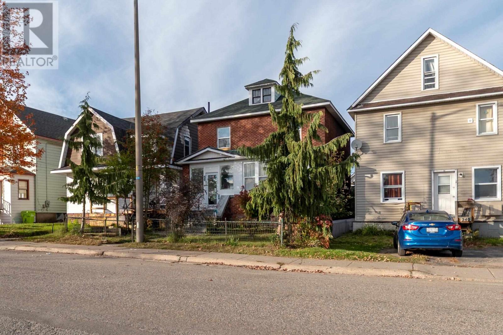 244 Albert St W, Sault Ste. Marie, Ontario  P6A 1B6 - Photo 2 - SM253383