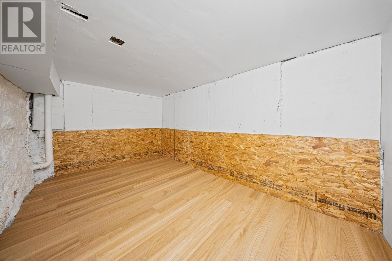 244 Albert St W, Sault Ste. Marie, Ontario  P6A 1B6 - Photo 32 - SM253383