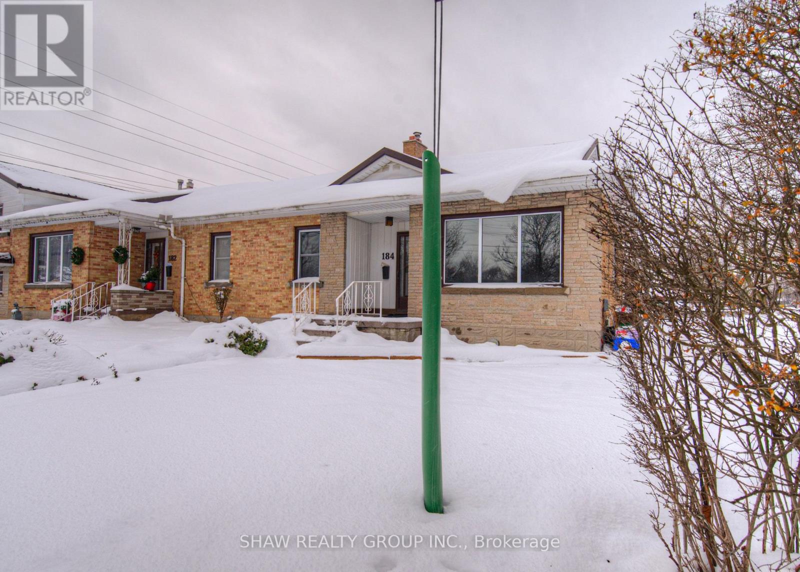 184 Patricia Avenue, Kitchener, Ontario  N2M 1J6 - Photo 2 - X12591366