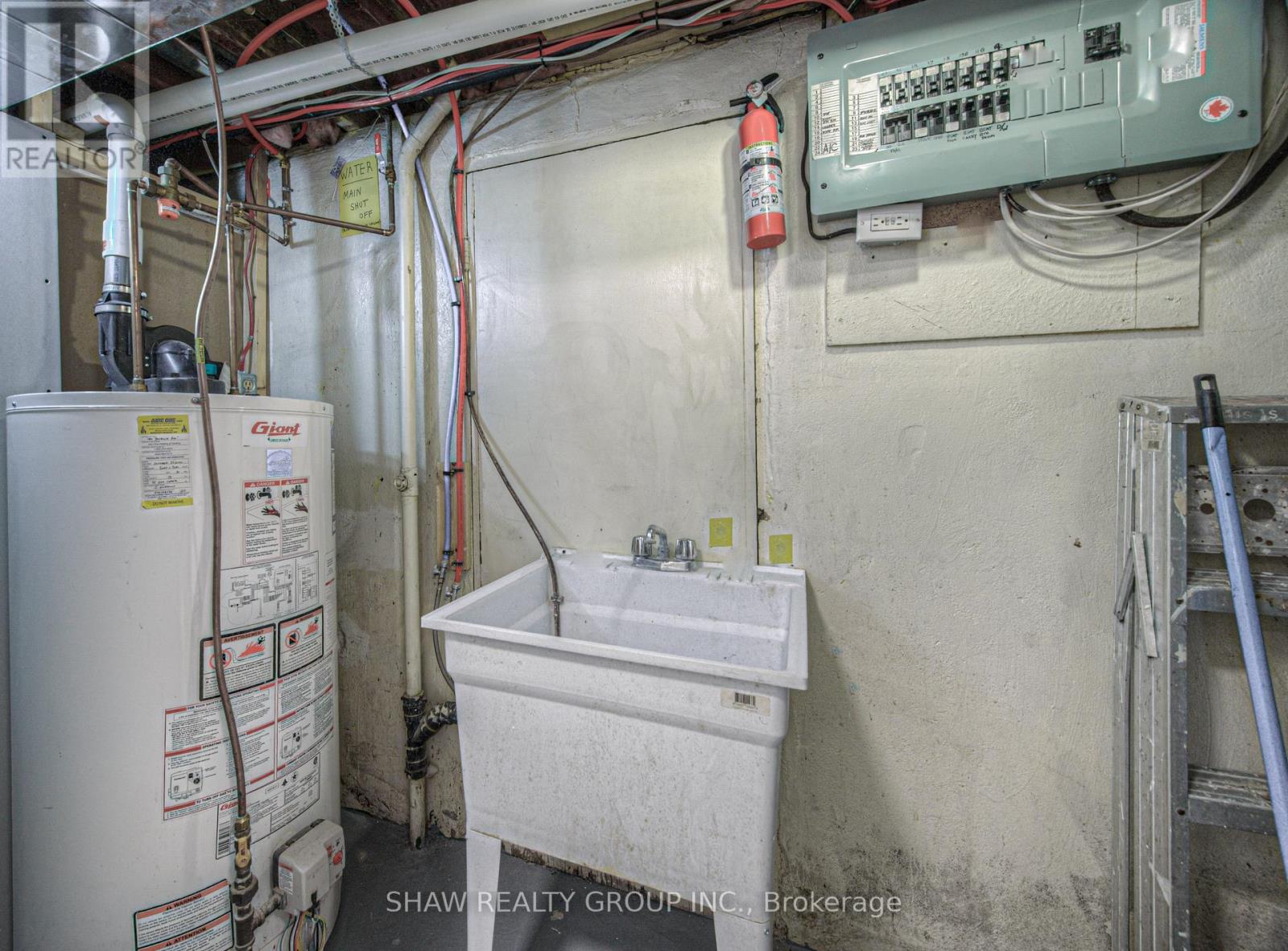 184 Patricia Avenue, Kitchener, Ontario  N2M 1J6 - Photo 27 - X12591366