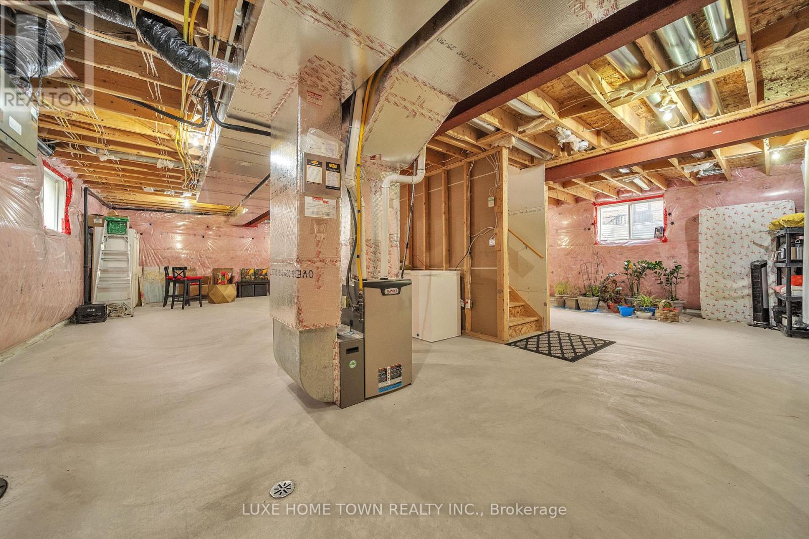 52 Riley Crescent E, Centre Wellington, Ontario  N1M 0C2 - Photo 35 - X12591376