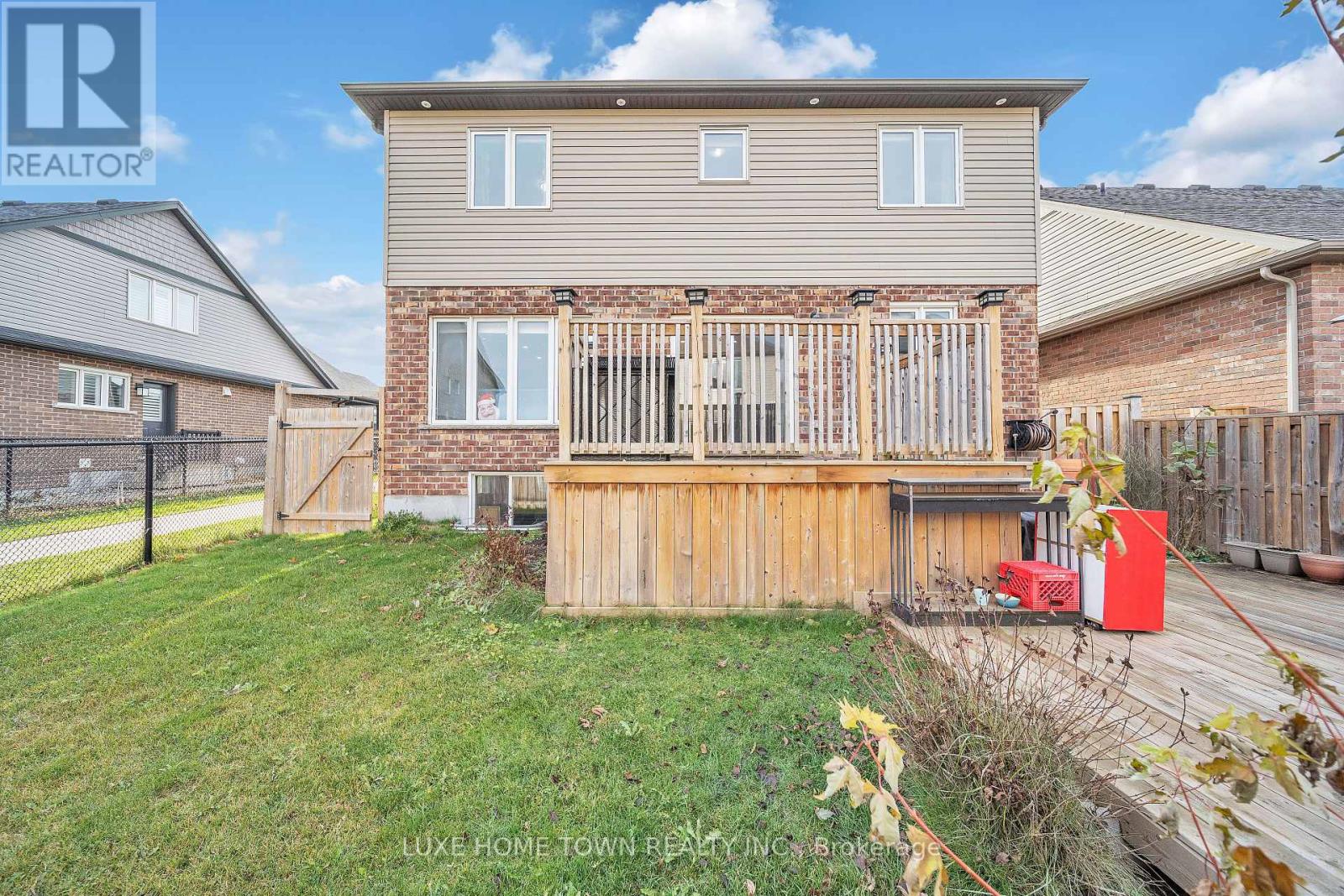 52 Riley Crescent E, Centre Wellington, Ontario  N1M 0C2 - Photo 40 - X12591376