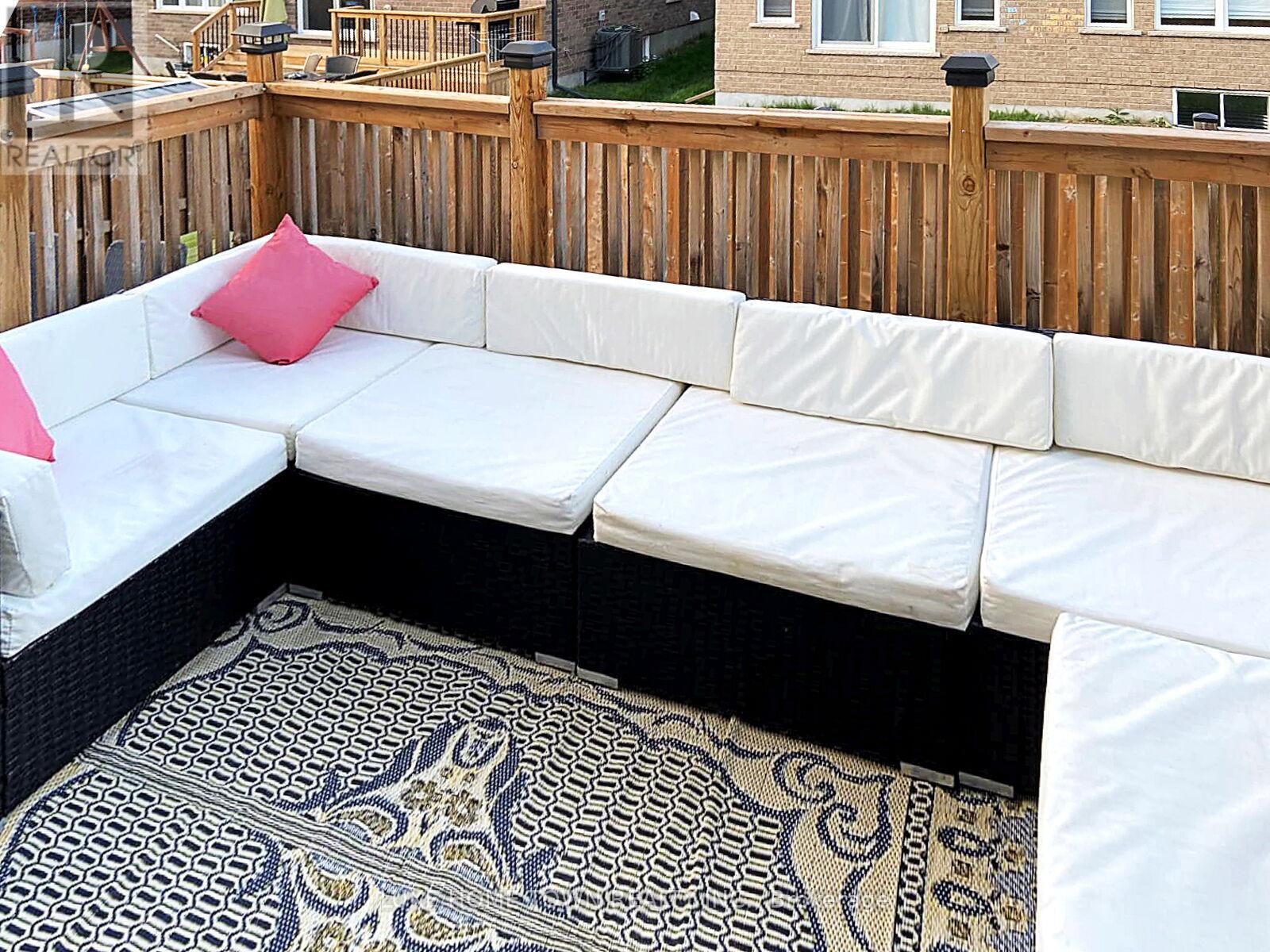 52 Riley Crescent E, Centre Wellington, Ontario  N1M 0C2 - Photo 43 - X12591376