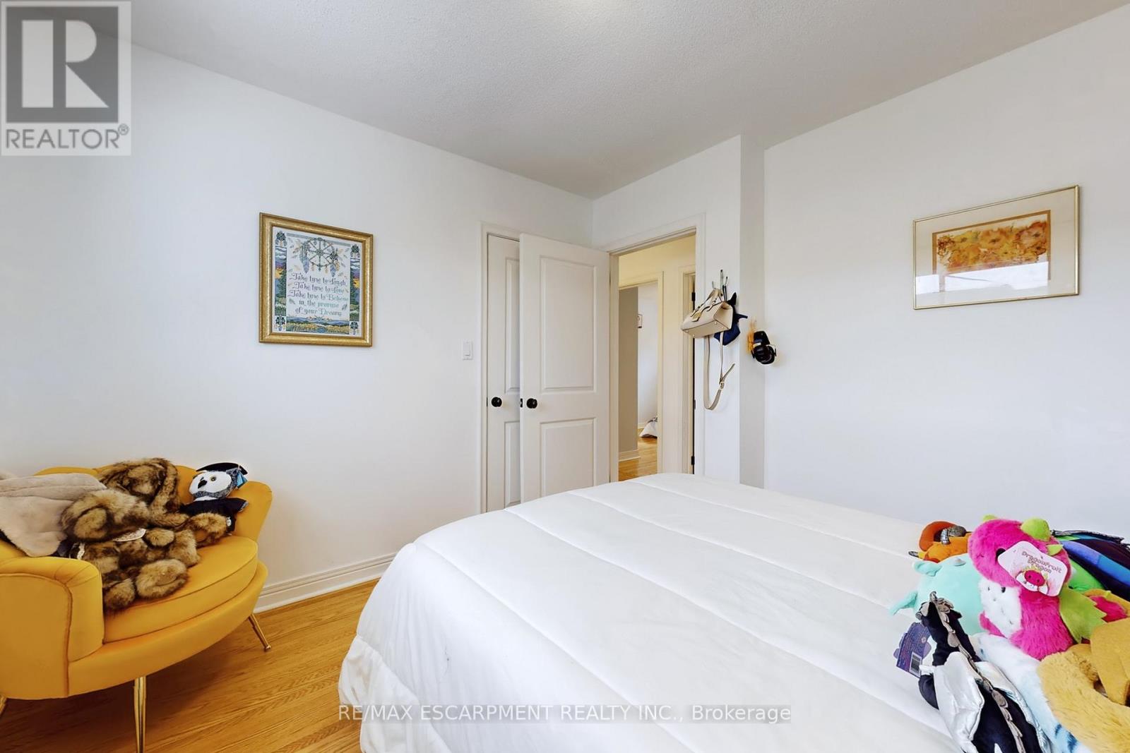 19 Douglas Road, Hamilton, Ontario  L9G 2E2 - Photo 18 - X12591426