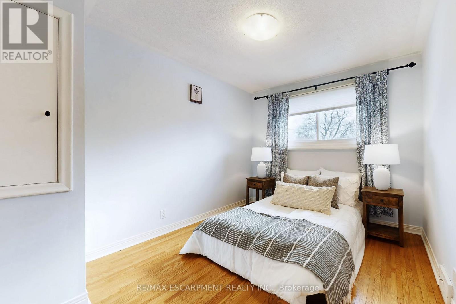 19 Douglas Road, Hamilton, Ontario  L9G 2E2 - Photo 19 - X12591426