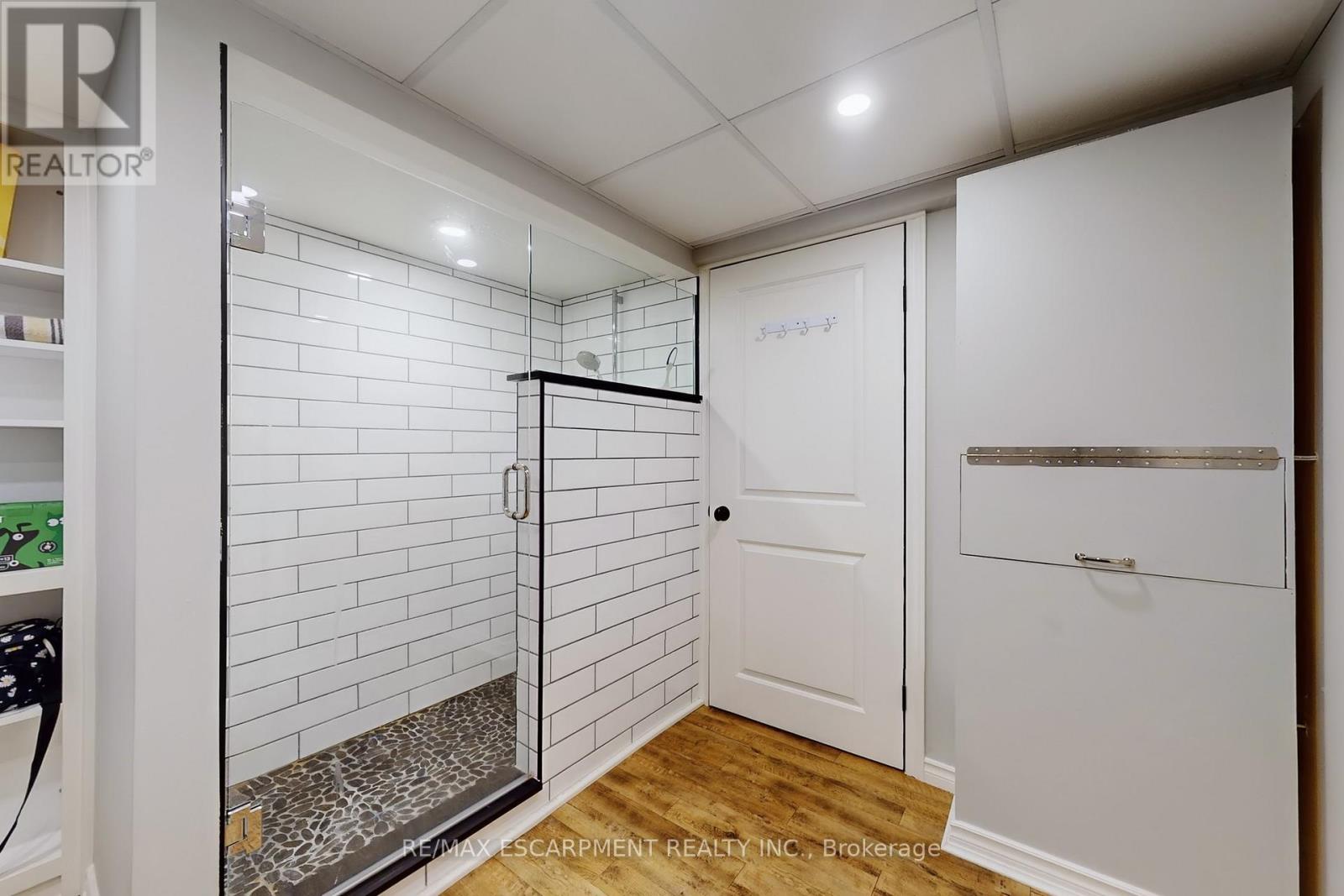 19 Douglas Road, Hamilton, Ontario  L9G 2E2 - Photo 32 - X12591426