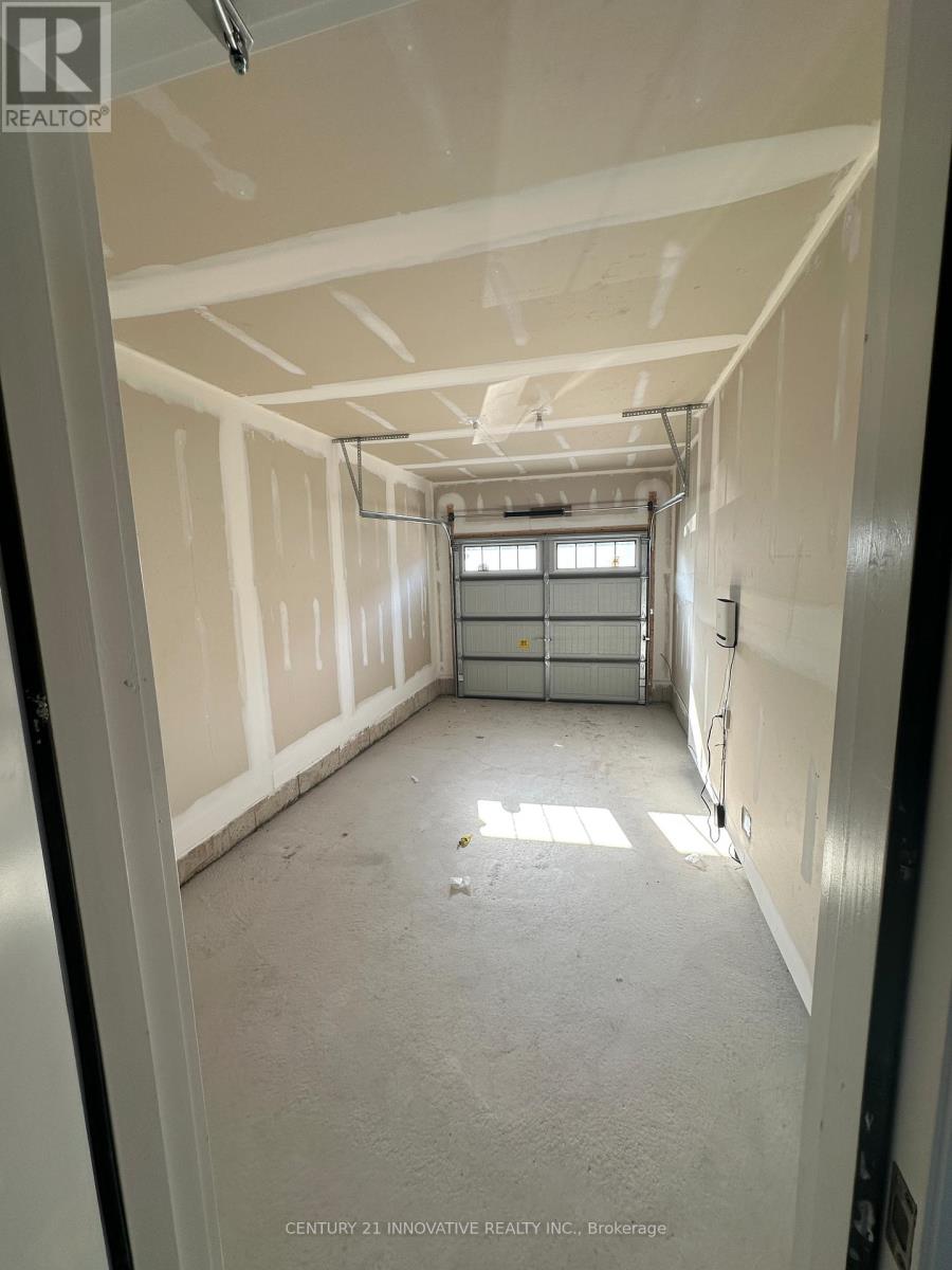 202 Port Crescent, Welland, Ontario  L3B 3J3 - Photo 23 - X12591476