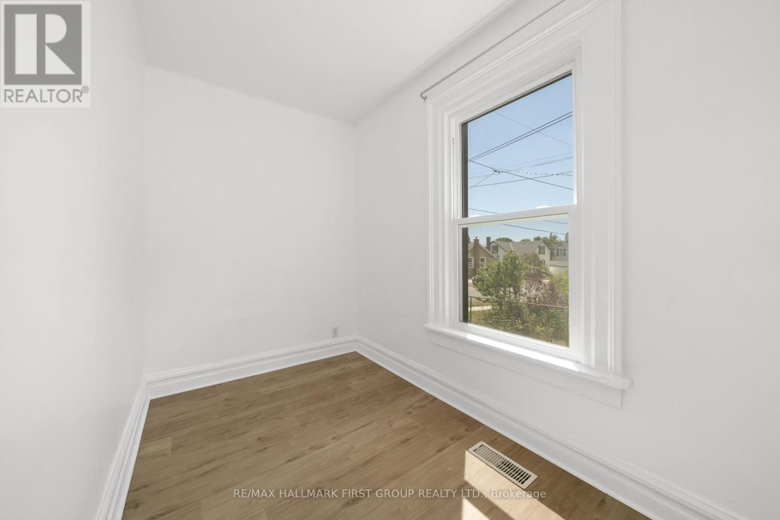 170-172 Blake Street, Cobourg, Ontario  K9A 2K5 - Photo 11 - X12591492