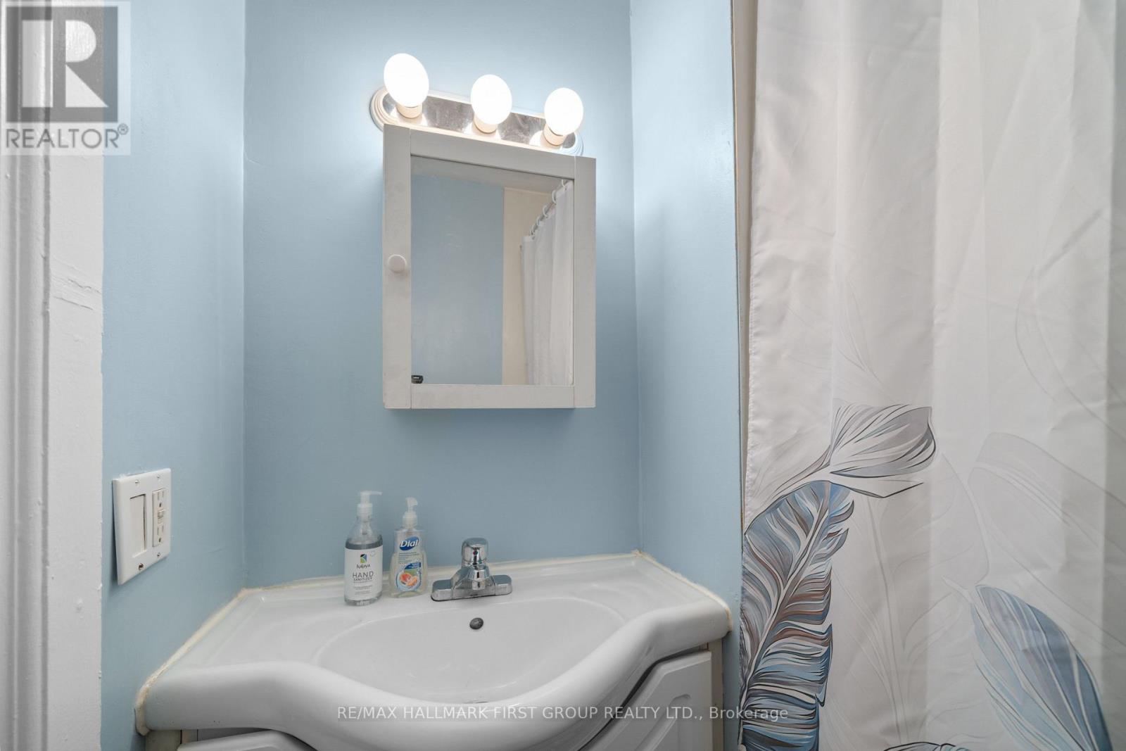 170-172 Blake Street, Cobourg, Ontario  K9A 2K5 - Photo 12 - X12591492