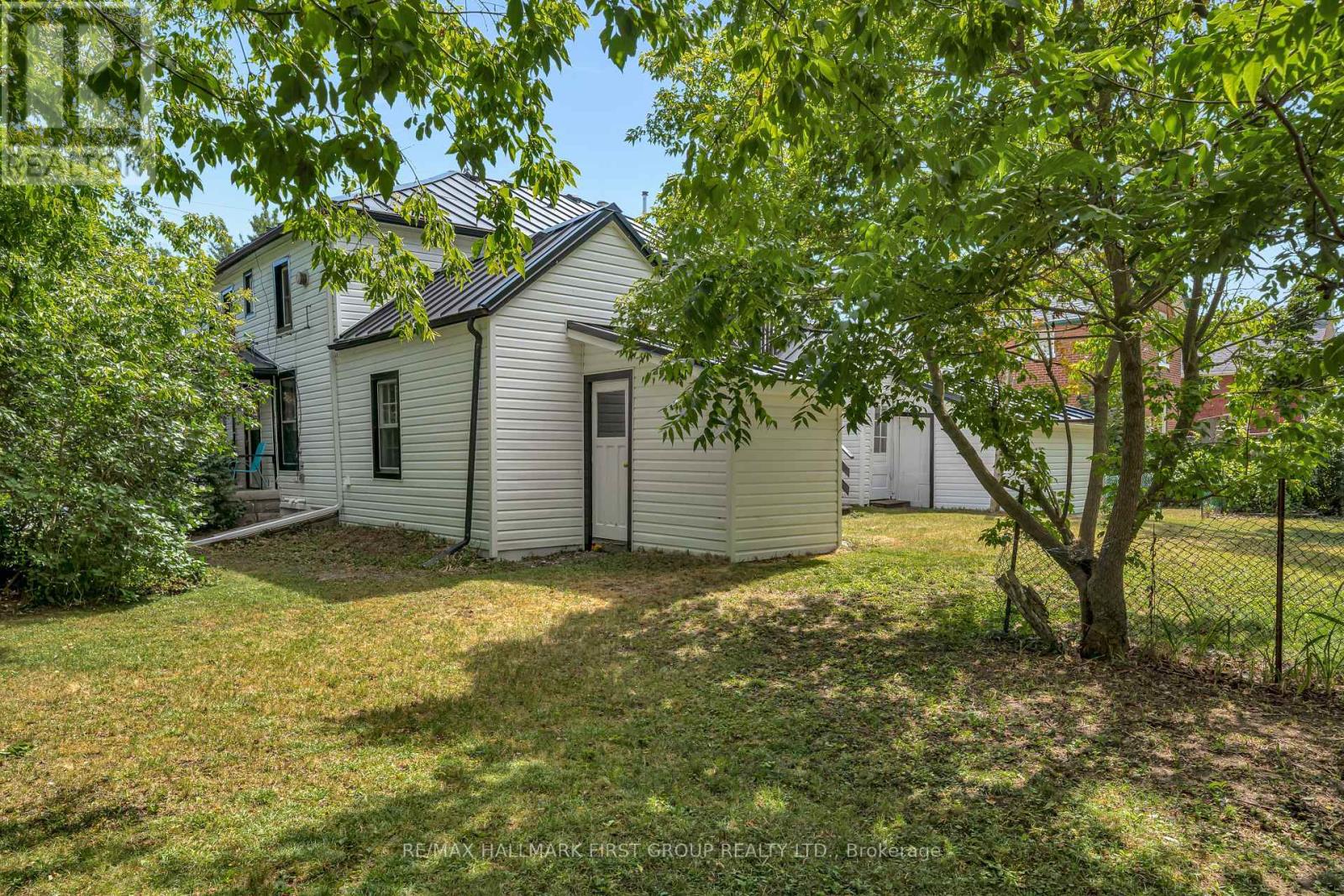 170-172 Blake Street, Cobourg, Ontario  K9A 2K5 - Photo 42 - X12591492