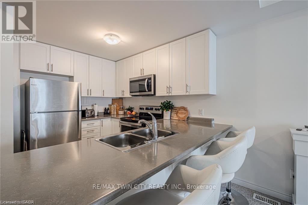 146 - 77 Diana Avenue, Brantford, Ontario  N3T 0R6 - Photo 8 - X12591502