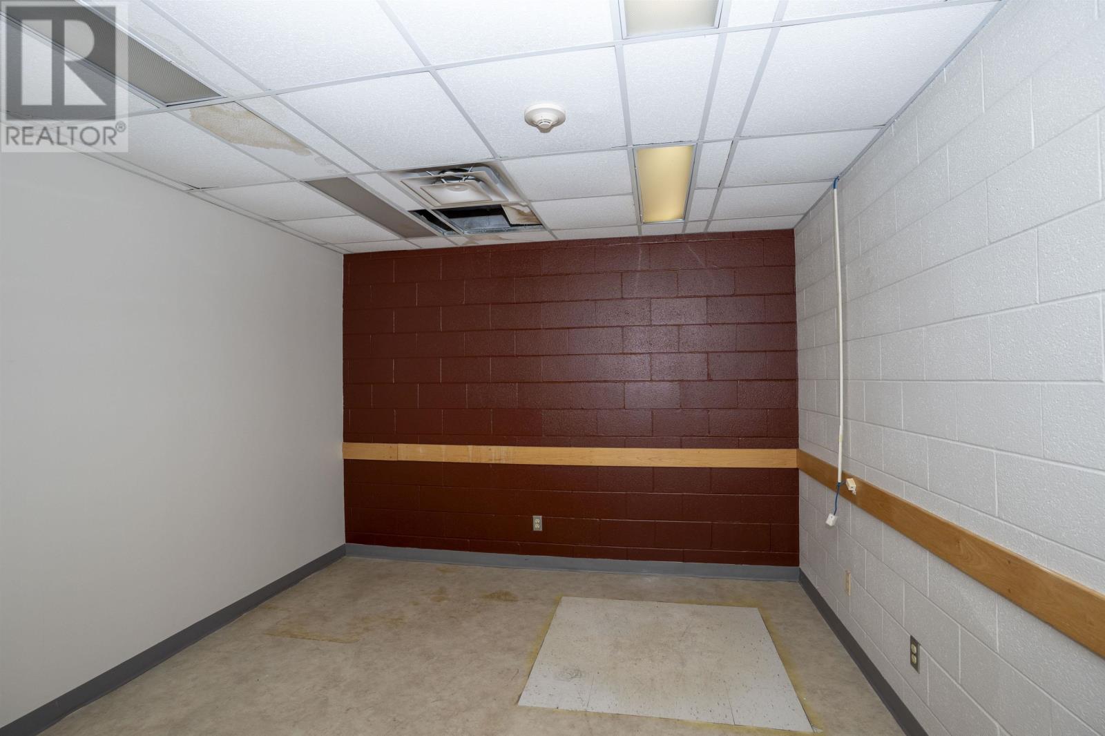 1024 Oliver Rd, Thunder Bay, Ontario P7B 7A5 - Photo 9 - TB253574