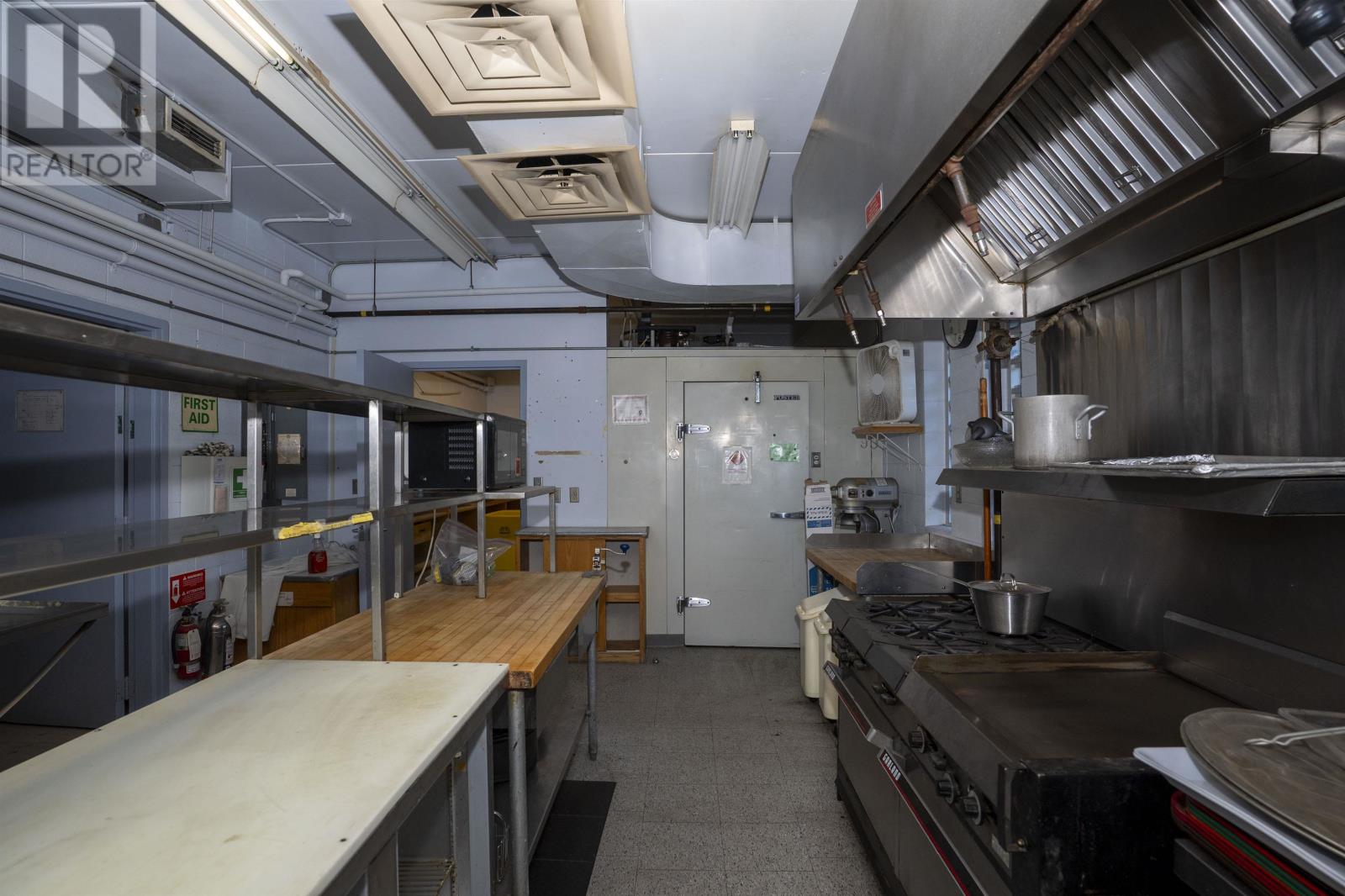 1024 Oliver Rd, Thunder Bay, Ontario P7B 7A5 - Photo 4 - TB253574