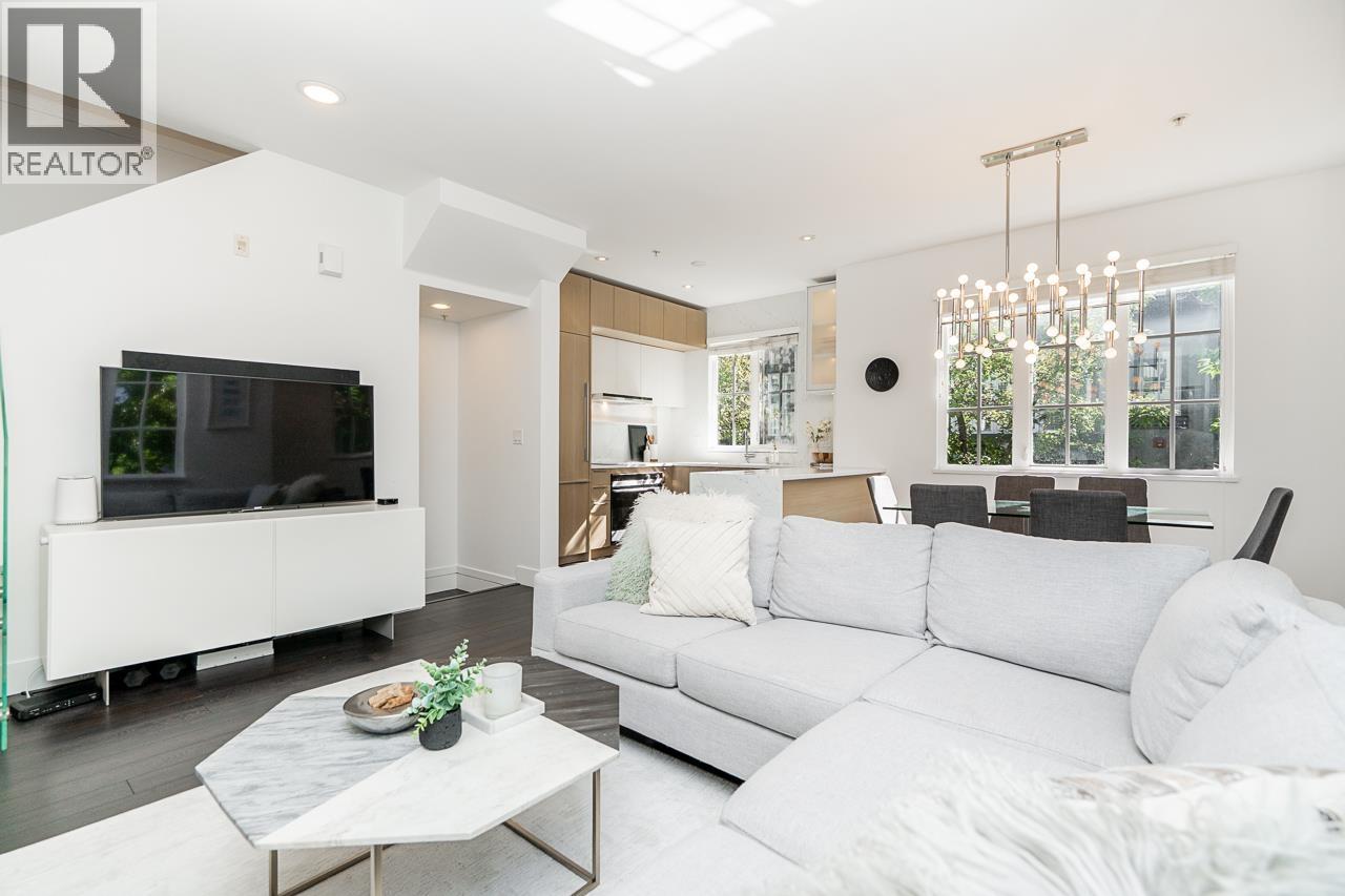 2606 Quebec Street, Vancouver, British Columbia  V5T 3A5 - Photo 3 - R3071195