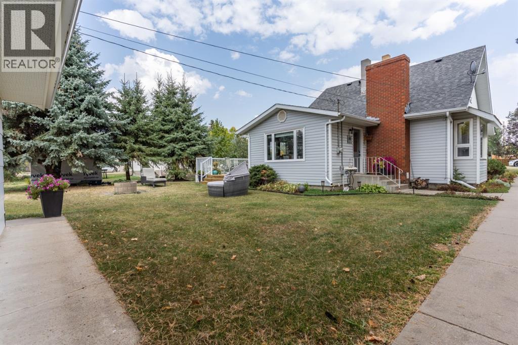 4825 51 St, Sedgewick, Alberta  T0B 4C0 - Photo 3 - A2272817