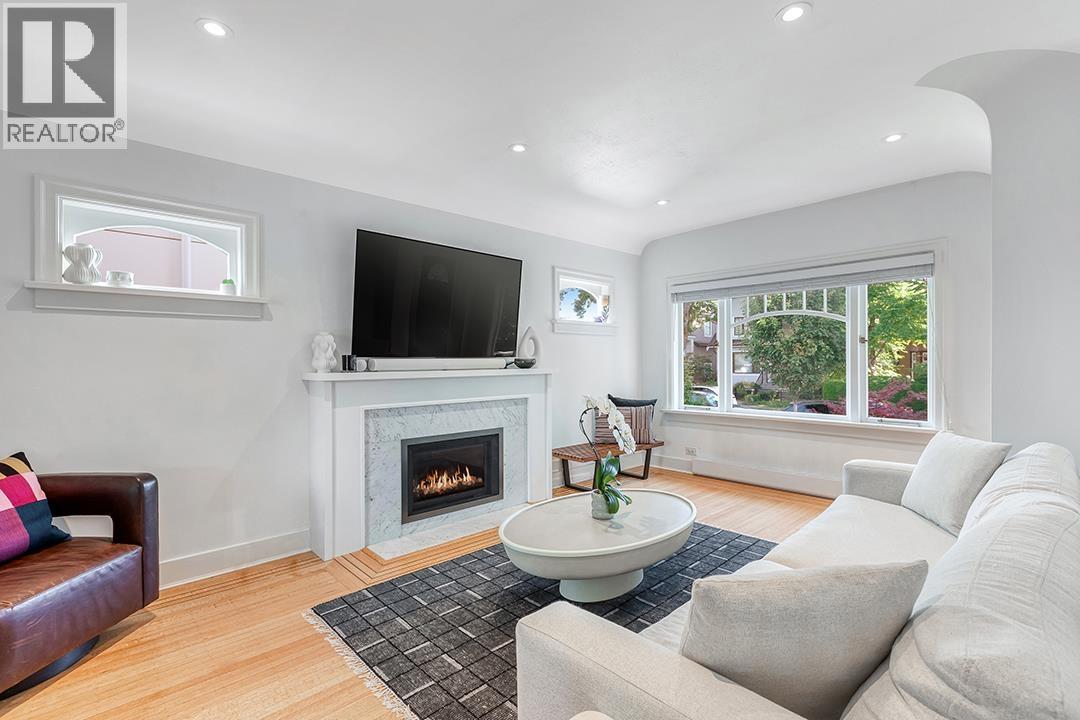 3340 W 15th Avenue, Vancouver, British Columbia V6R 2Y8 - Photo 4 - R3071183