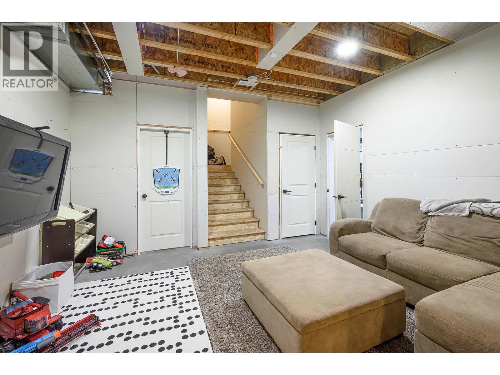 198 CHETWYND Drive Kamloops Photo 47