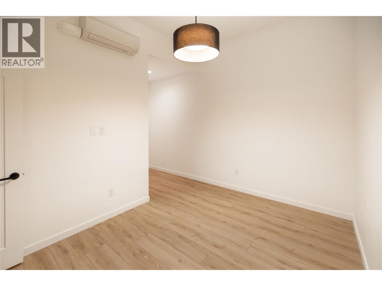 660 Cawston Avenue Unit# 105 Kelowna Photo 13 660 Cawston Avenue Unit# 105 Kelowna Photo 13