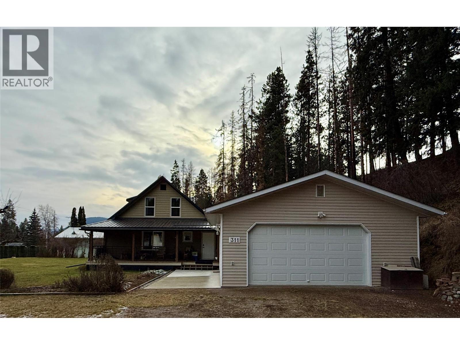 311 302nd Avenue, Kimberley, British Columbia  V1A 3G5 - Photo 4 - 10364344