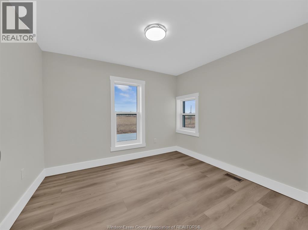 27 Road 7 East, Kingsville, Ontario  N0P 2G0 - Photo 22 - 25030909