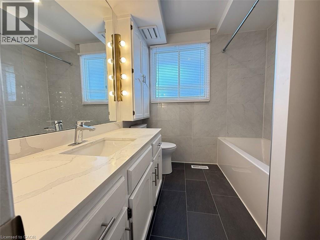 296 Toll Gate Boulevard Unit# Upper, Waterloo, Ontario  N2L 4M4 - Photo 8 - 40791595