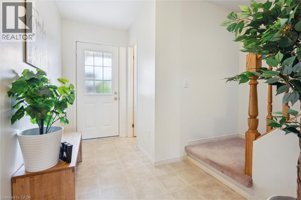 566 Bonavista Drive, Waterloo, Ontario  N2K 3Z7 - Photo 5 - 40784177