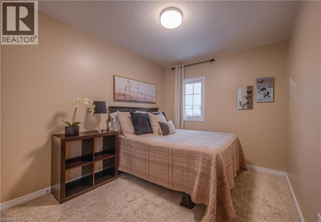 385 Westmeadow Drive, Kitchener, Ontario  N2N 3K8 - Photo 13 - 40790827