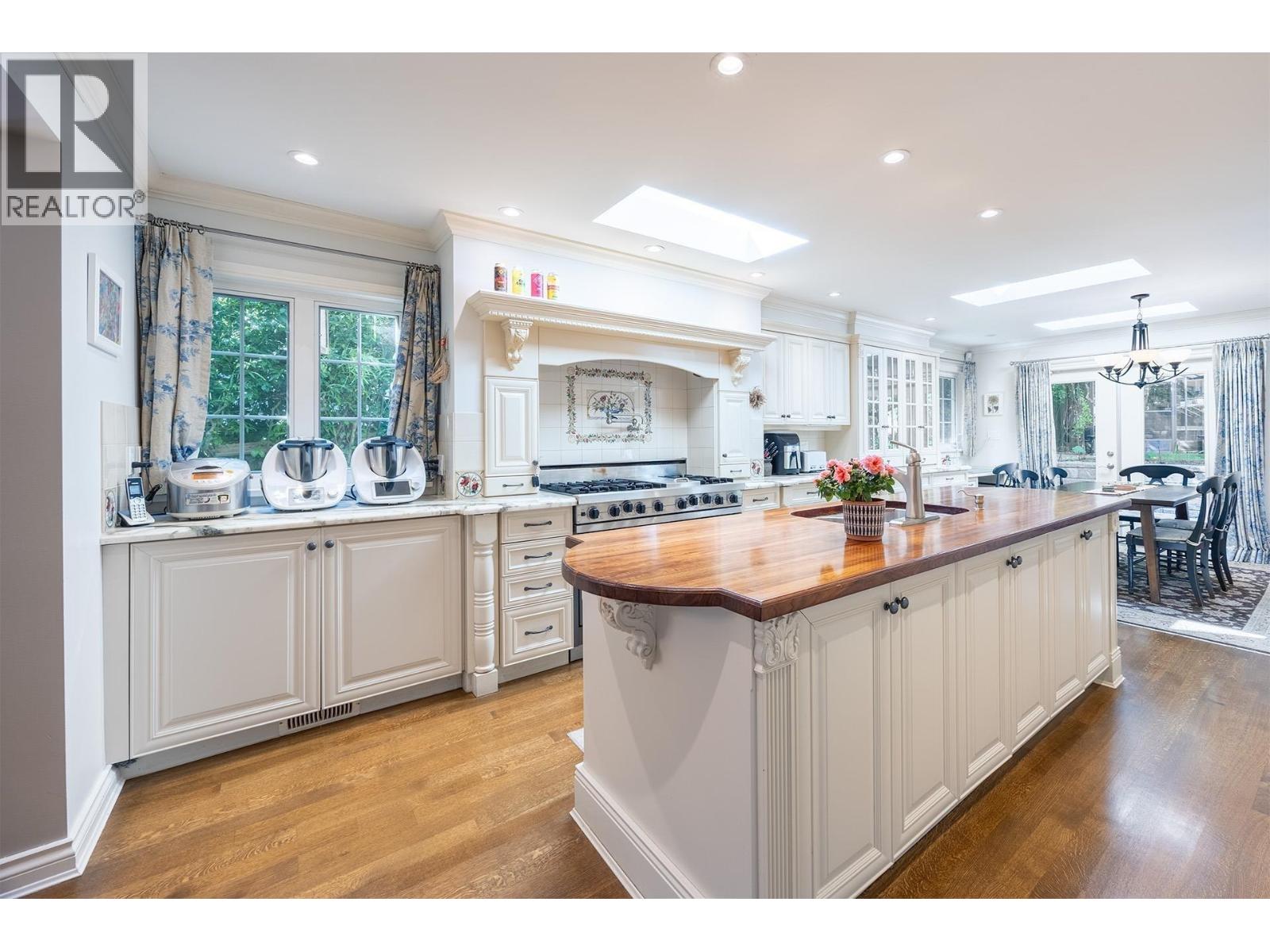 539 Newcroft Place, West Vancouver, British Columbia  V7T 1W9 - Photo 13 - R3061996