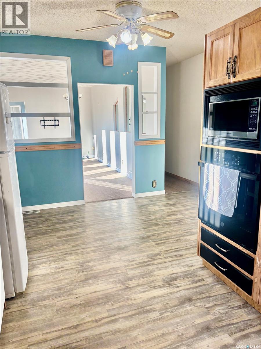 210 South Avenue E, Hafford, Saskatchewan  S0J 1A0 - Photo 6 - SK025013