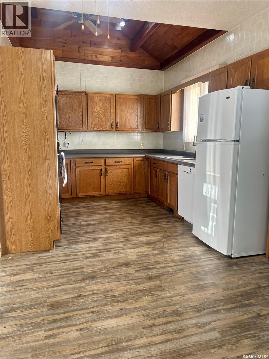 210 South Avenue E, Hafford, Saskatchewan  S0J 1A0 - Photo 7 - SK025013