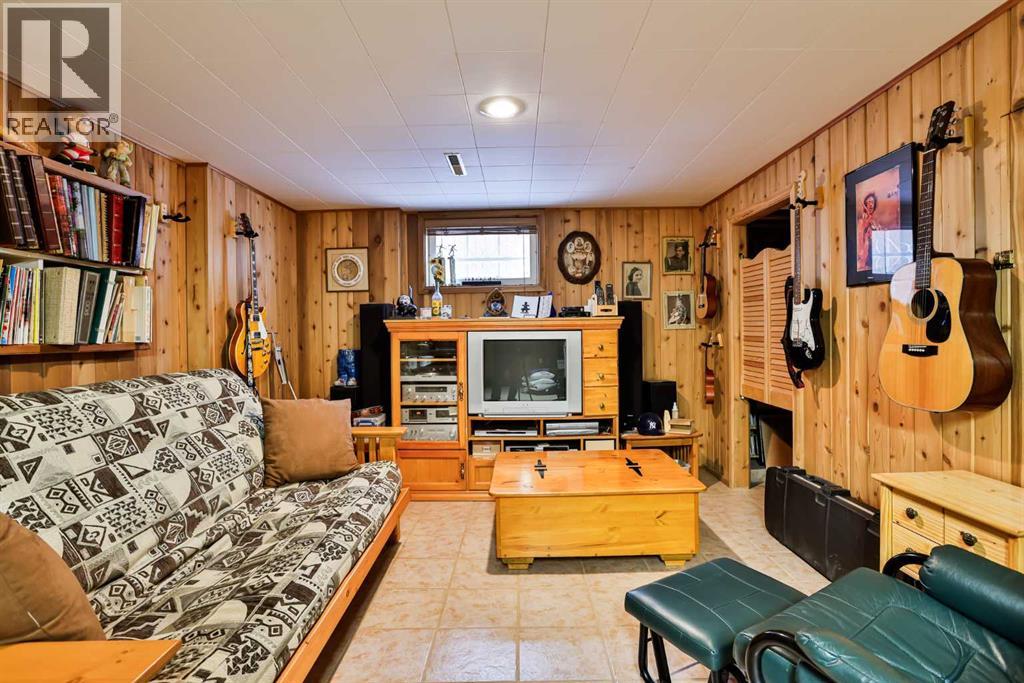 1807 2 Avenue N, Lethbridge, Alberta  T1H 0B5 - Photo 23 - A2272682