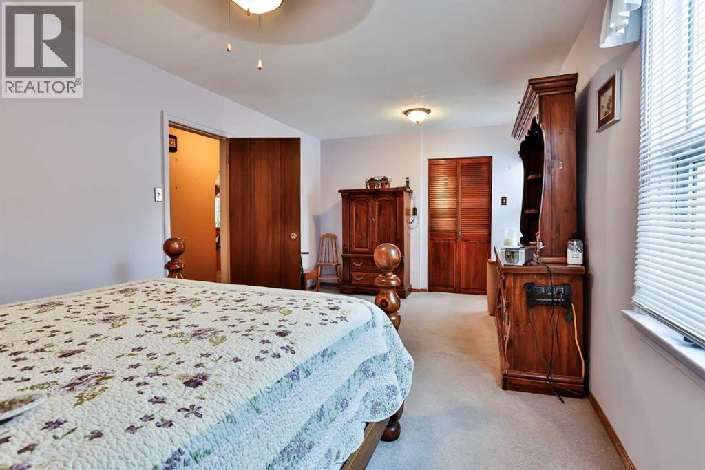 1807 2 Avenue N, Lethbridge, Alberta  T1H 0B5 - Photo 16 - A2272682