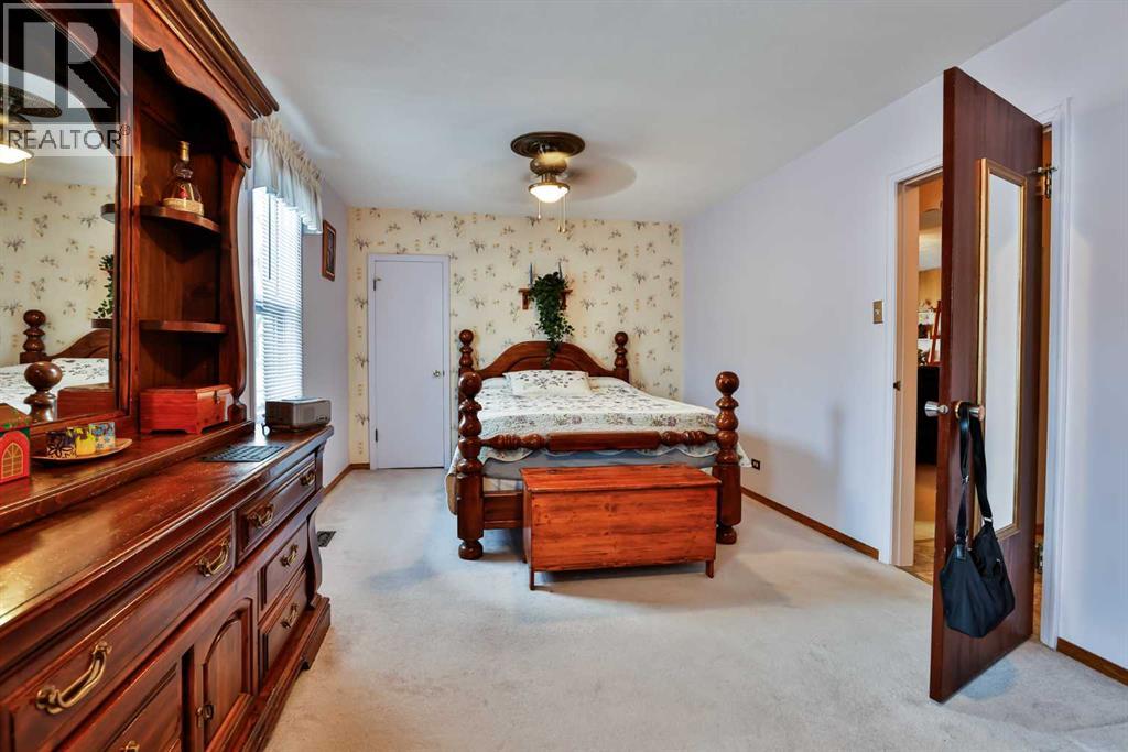 1807 2 Avenue N, Lethbridge, Alberta  T1H 0B5 - Photo 15 - A2272682