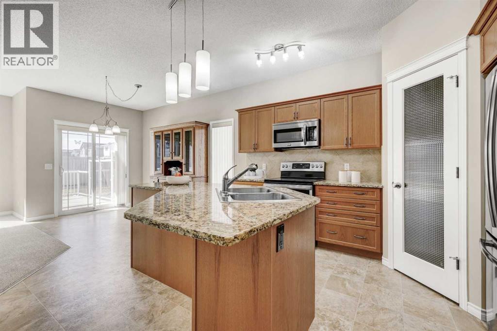 1402 Ravenscroft Avenue Se, Airdrie, Alberta  T4A 0L9 - Photo 5 - A2253501