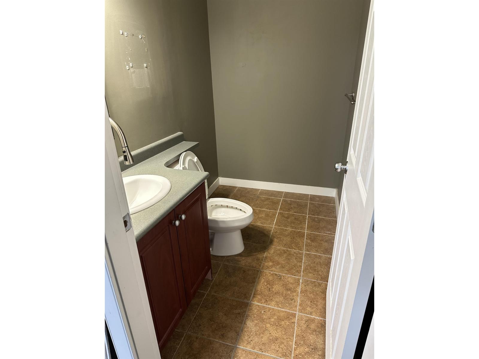 107 & 108 13045 84 Avenue, Surrey, British Columbia  V3W 1B3 - Photo 2 - C8074222