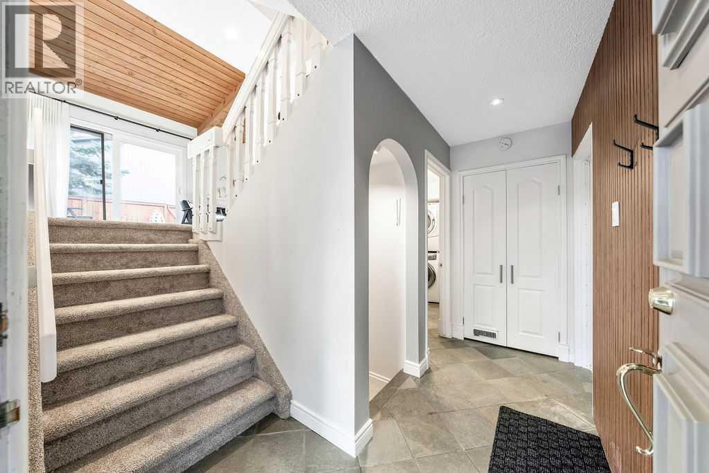 44, 10030 Oakmoor Way Sw, Calgary, Alberta  T2V 4S8 - Photo 4 - A2268269
