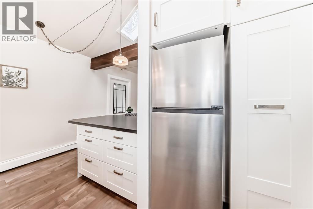 3835 Parkhill Street Sw, Calgary, Alberta  T2S 2Z5 - Photo 10 - A2273440