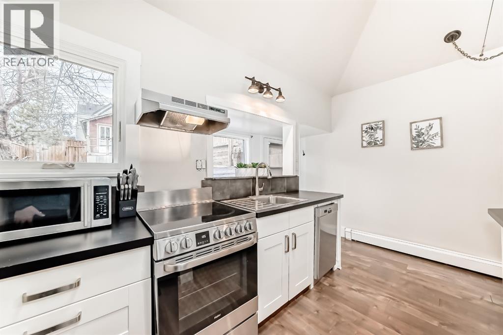 3835 Parkhill Street Sw, Calgary, Alberta  T2S 2Z5 - Photo 11 - A2273440