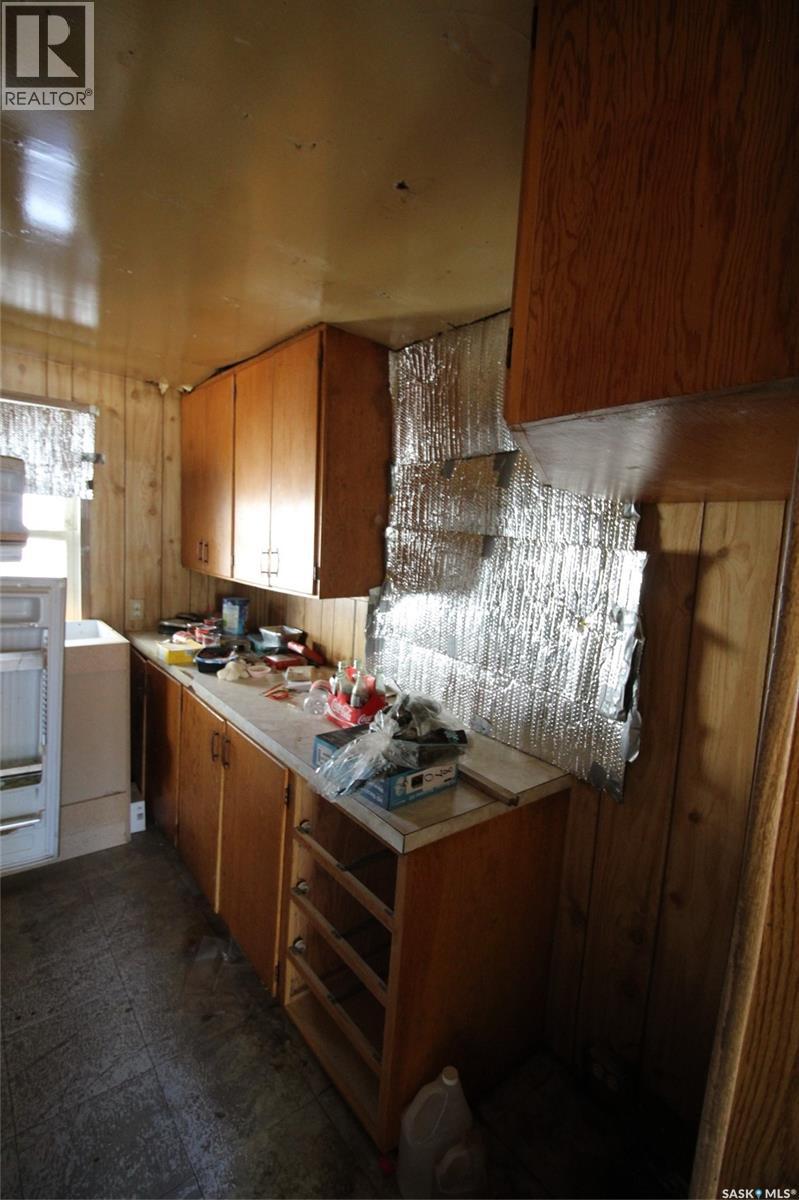 572 3rd Street E, Shaunavon, Saskatchewan  S0N 2M0 - Photo 13 - SK025038