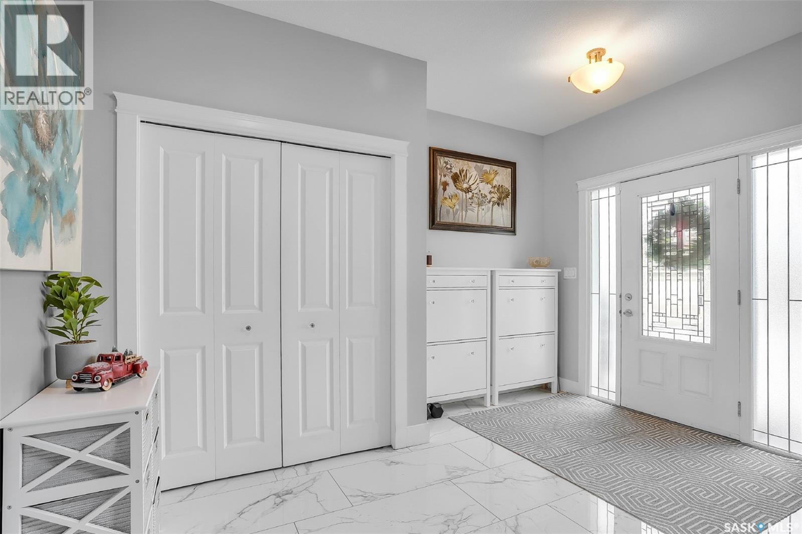 521 Redwood Crescent, Warman, Saskatchewan  S0K 4S2 - Photo 4 - SK025008