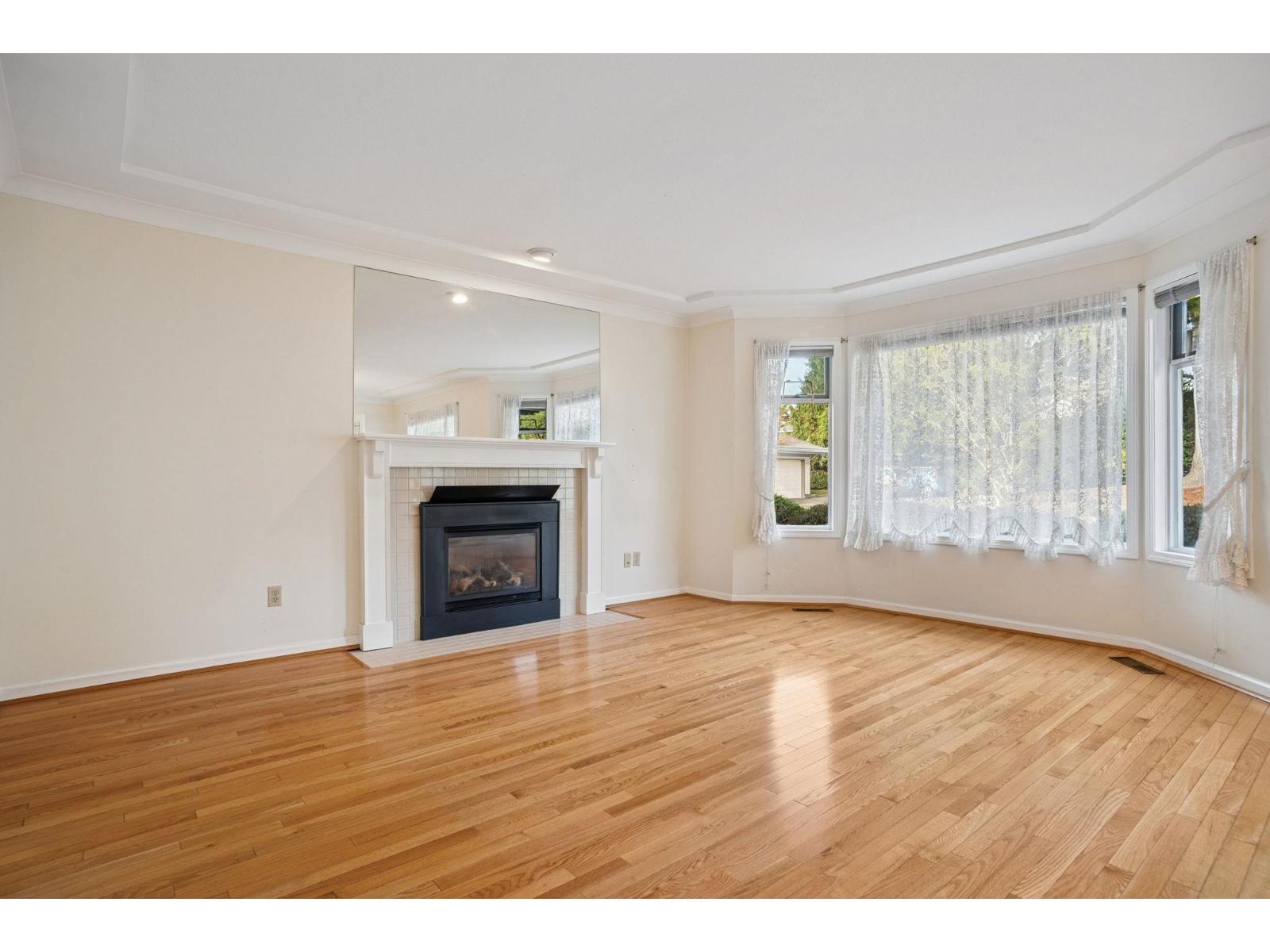 1 12923 17 Avenue, Surrey, British Columbia  V4A 8T2 - Photo 3 - R3071013