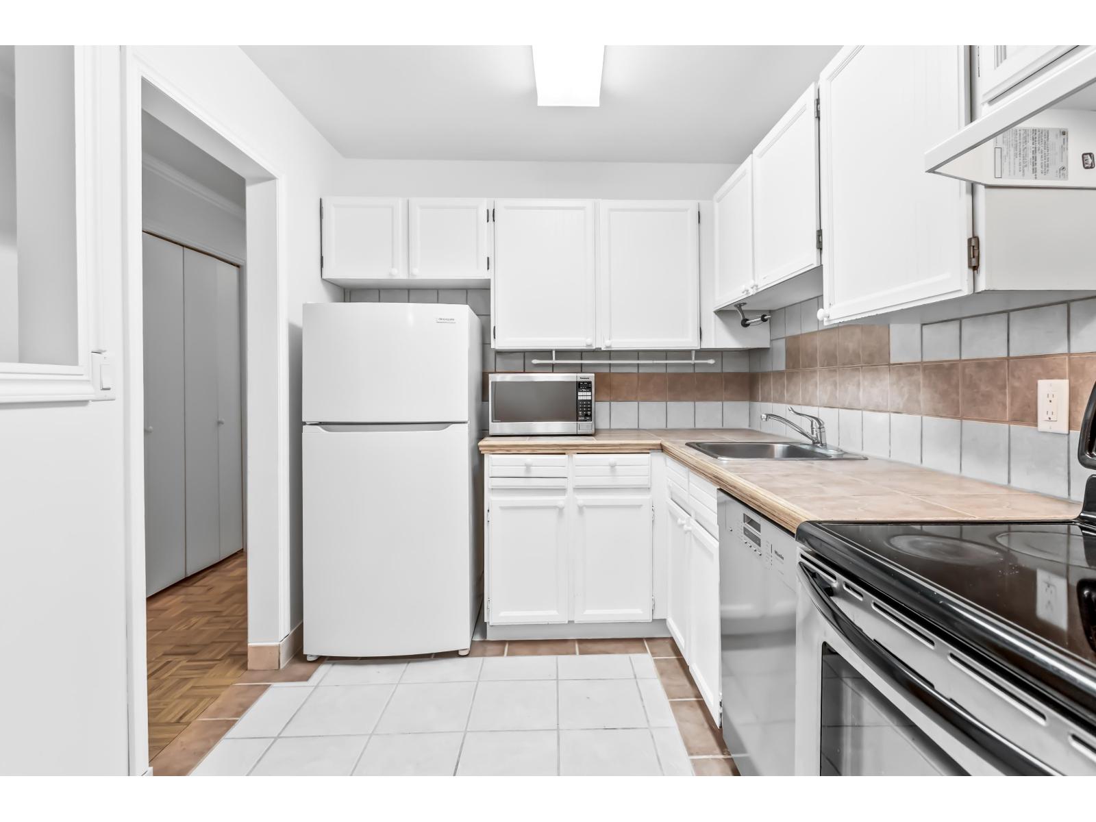 107 1555 Fir Street, White Rock, British Columbia V4B 4B6 - Photo 13 - R3071023