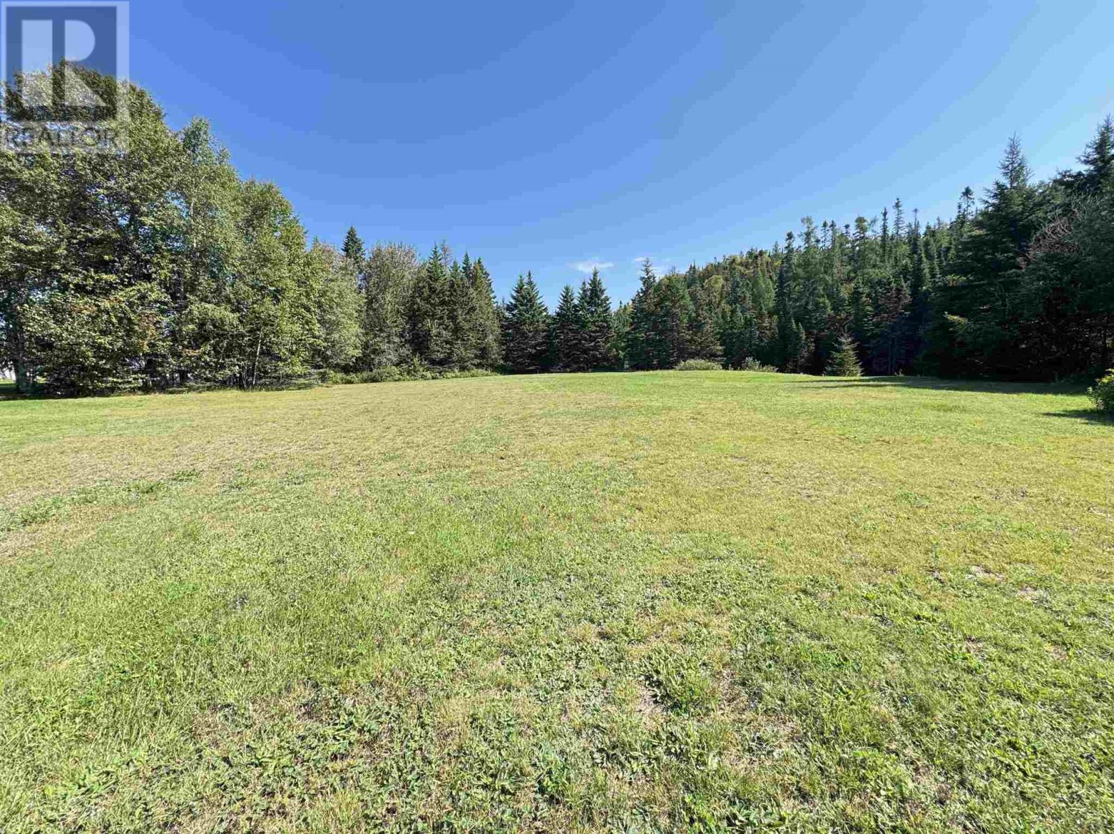 28 Winston Rd, Wawa, Ontario P0S 1K0 - Photo 4 - SM253388