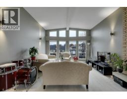 2624 KITCHENER STREET, Vancouver, British Columbia