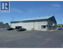 27 COPERNICUS Boulevard Unit# 8, Brantford, Ontario