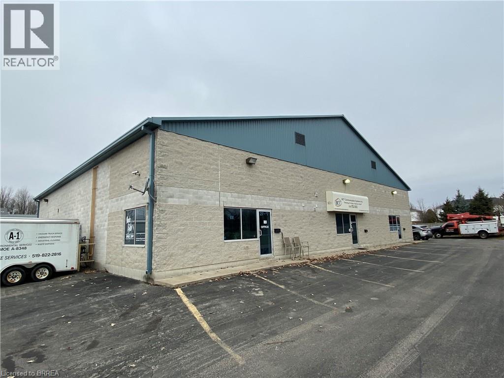 27 Copernicus Boulevard Unit# 7, Brantford, Ontario  N3P 1N4 - Photo 2 - 40791066