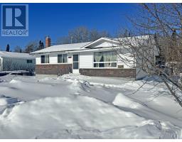 124 Highland Crescent, Nakina, Ca