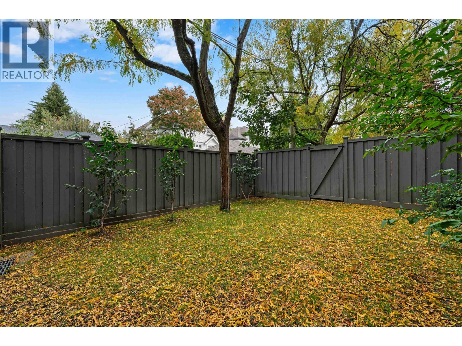 102 3083 W 4th Avenue, Vancouver, British Columbia  V6K 1R5 - Photo 2 - R3071202